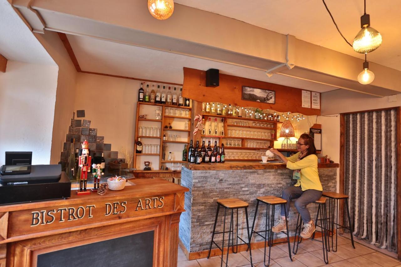 Hotel Restaurant Gites Les 5 Saisons Freissinieres Exterior photo